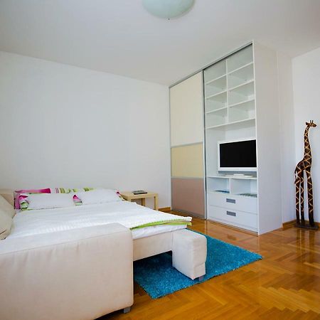 Apartment Luka Zagreb Extérieur photo