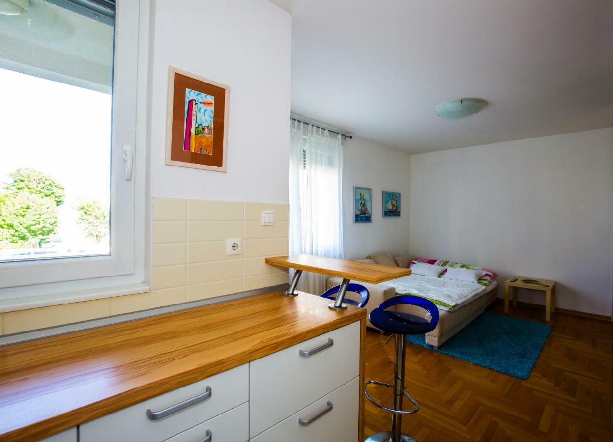 Apartment Luka Zagreb Extérieur photo