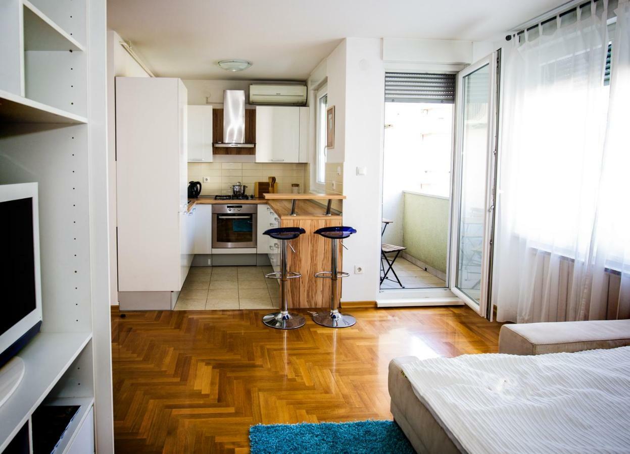 Apartment Luka Zagreb Extérieur photo