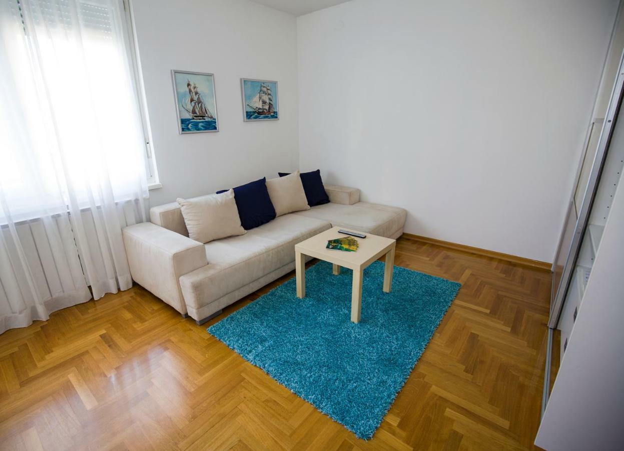 Apartment Luka Zagreb Extérieur photo